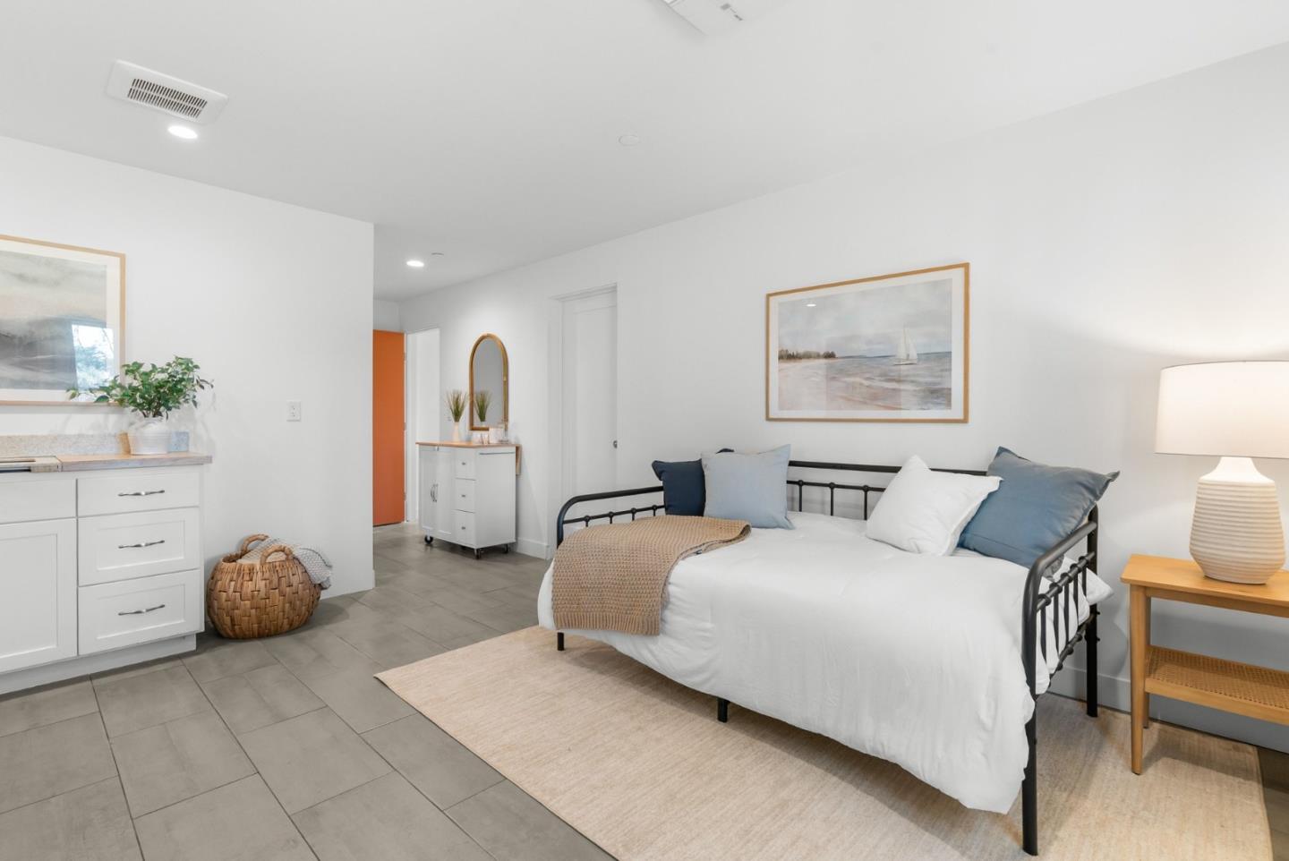 Detail Gallery Image 35 of 43 For 30 Ryans Way, Santa Cruz,  CA 95062 - 3 Beds | 3/1 Baths