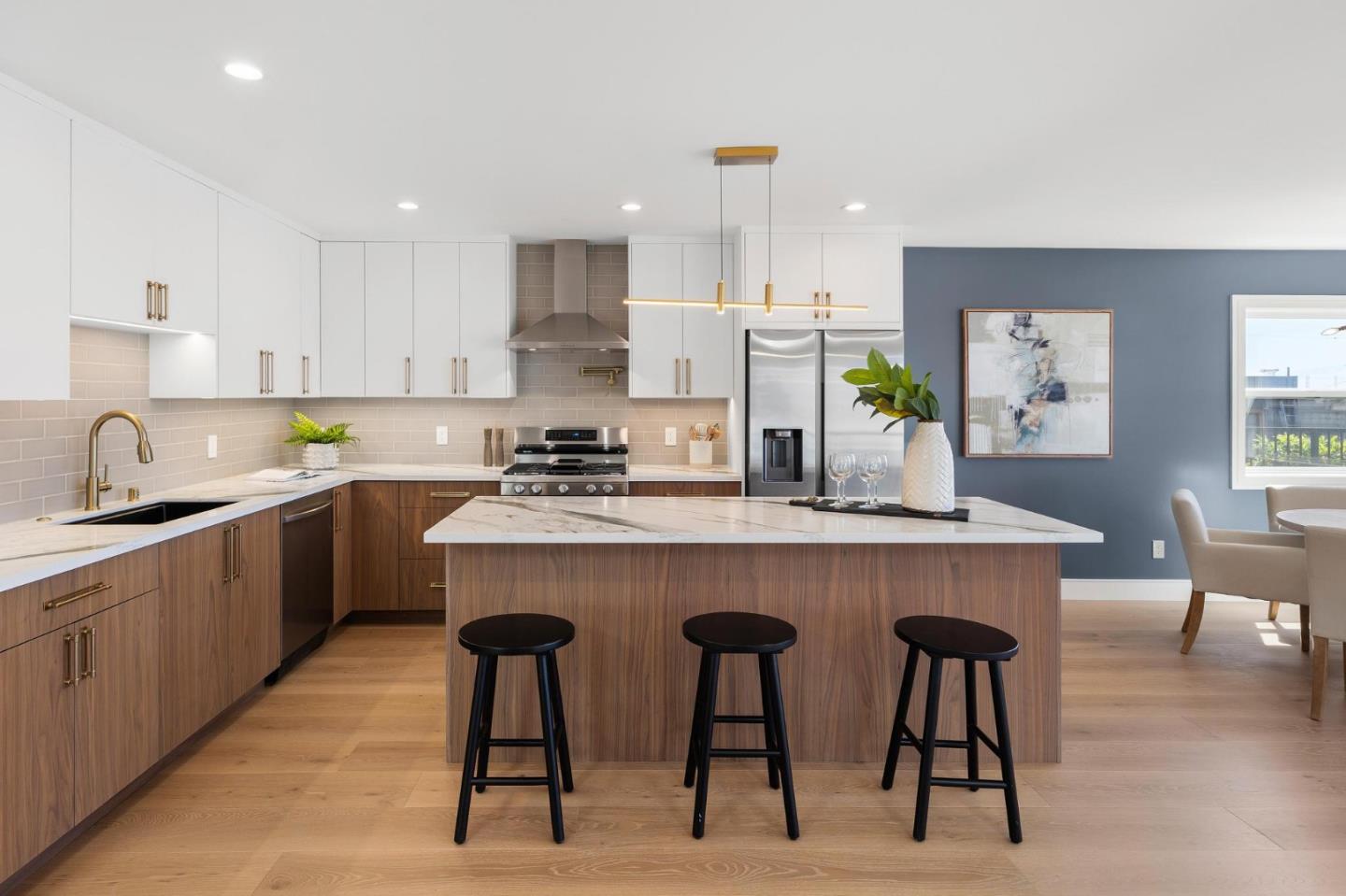 Detail Gallery Image 13 of 56 For 2277 33rd Ave, San Francisco,  CA 94116 - 4 Beds | 4 Baths