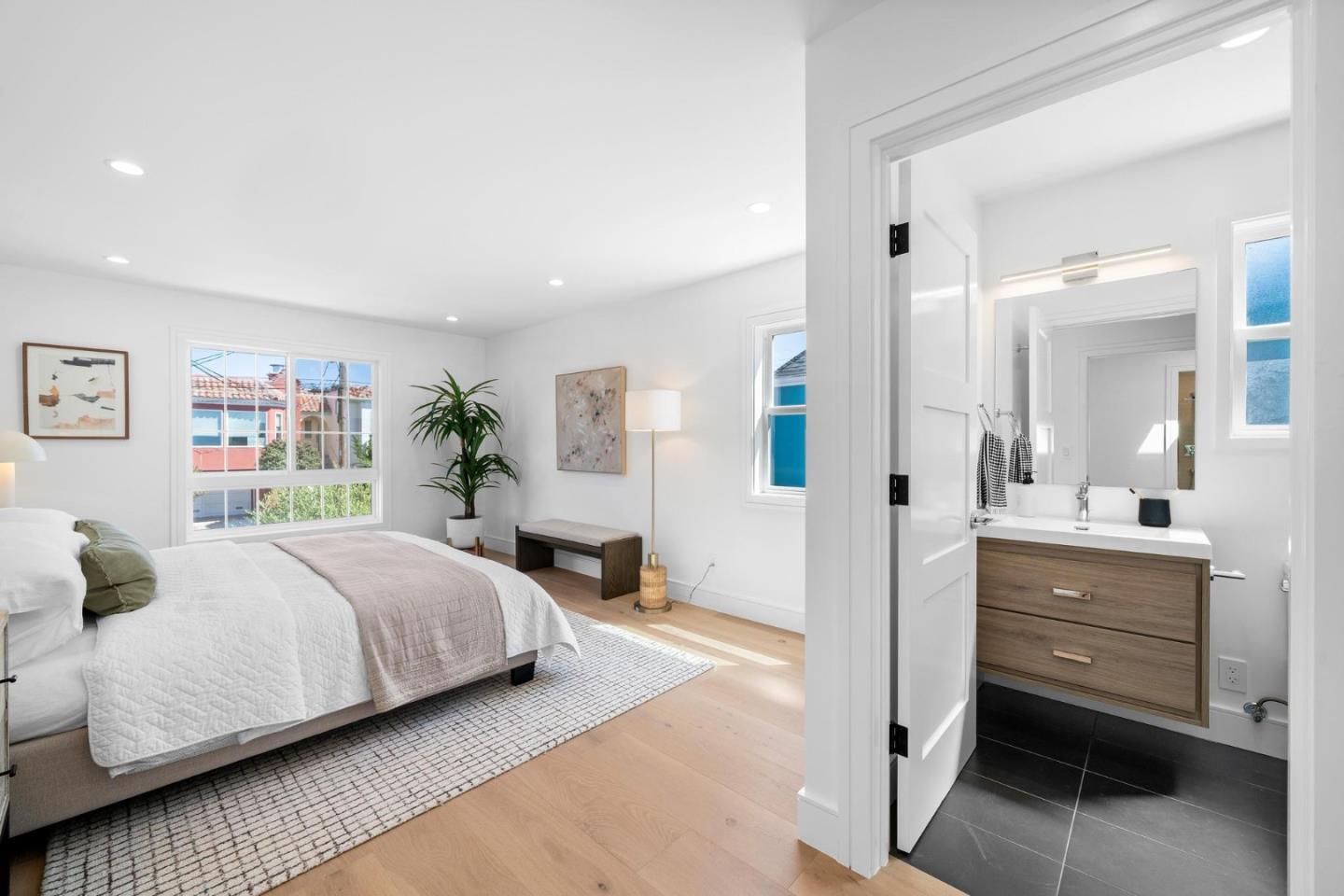Detail Gallery Image 19 of 56 For 2277 33rd Ave, San Francisco,  CA 94116 - 4 Beds | 4 Baths