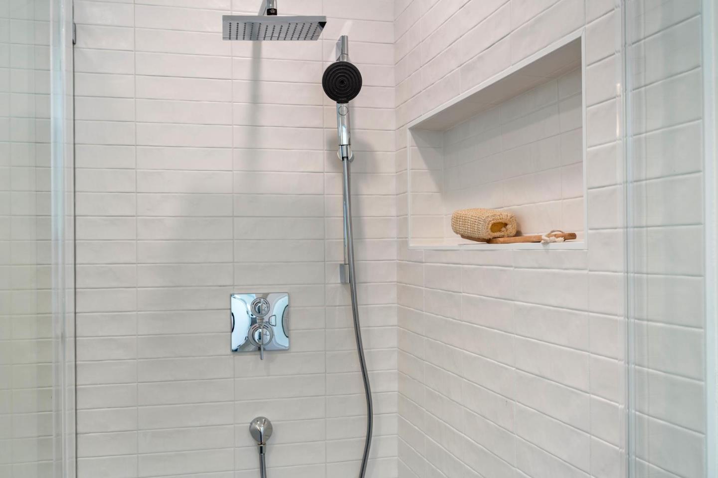 Detail Gallery Image 21 of 56 For 2277 33rd Ave, San Francisco,  CA 94116 - 4 Beds | 4 Baths