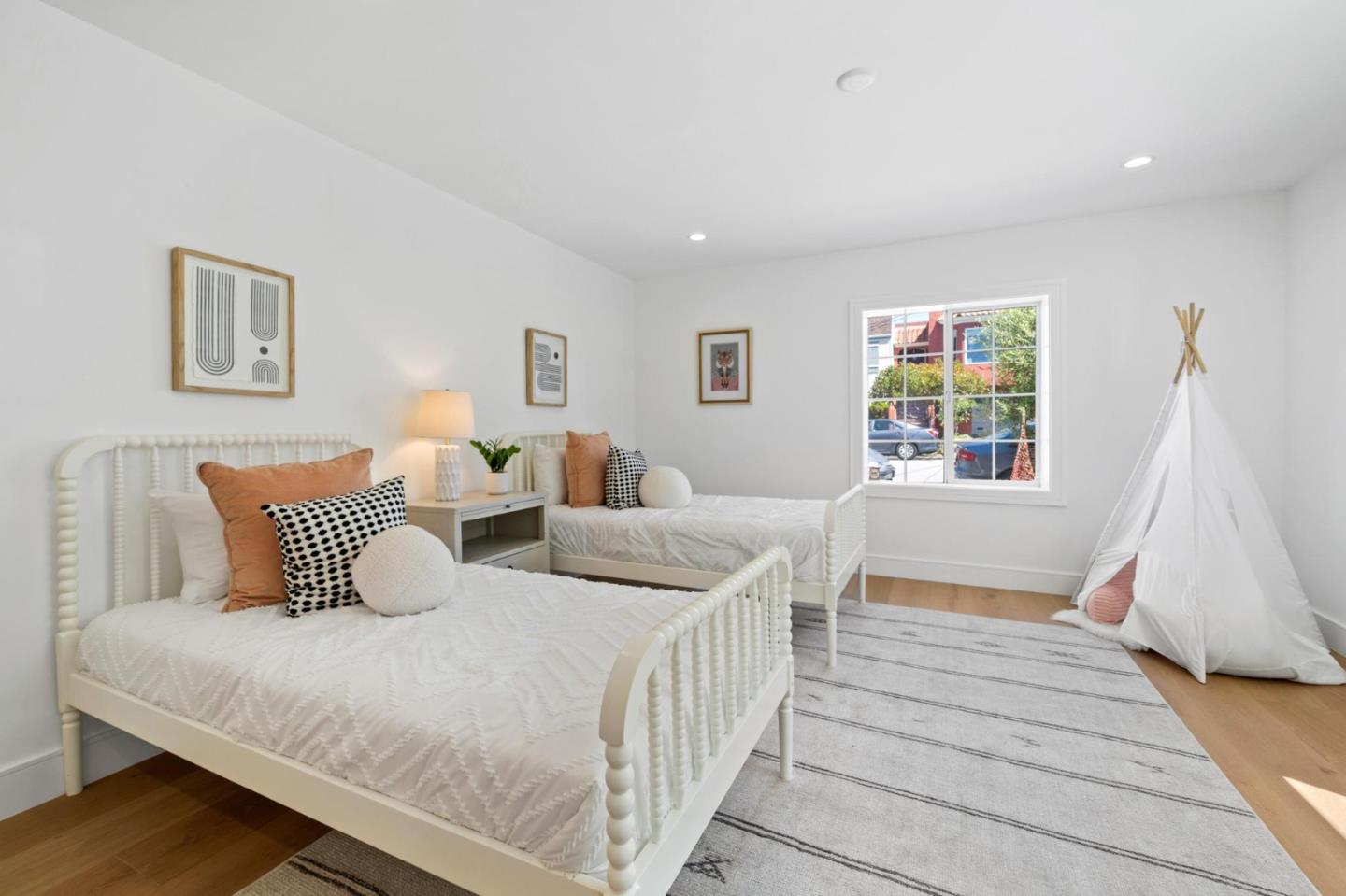 Detail Gallery Image 35 of 56 For 2277 33rd Ave, San Francisco,  CA 94116 - 4 Beds | 4 Baths