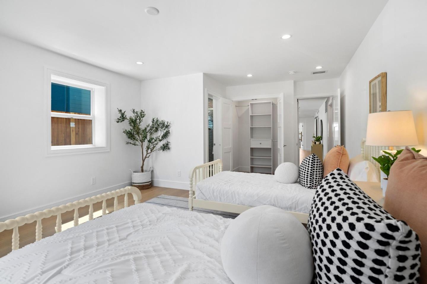 Detail Gallery Image 36 of 56 For 2277 33rd Ave, San Francisco,  CA 94116 - 4 Beds | 4 Baths