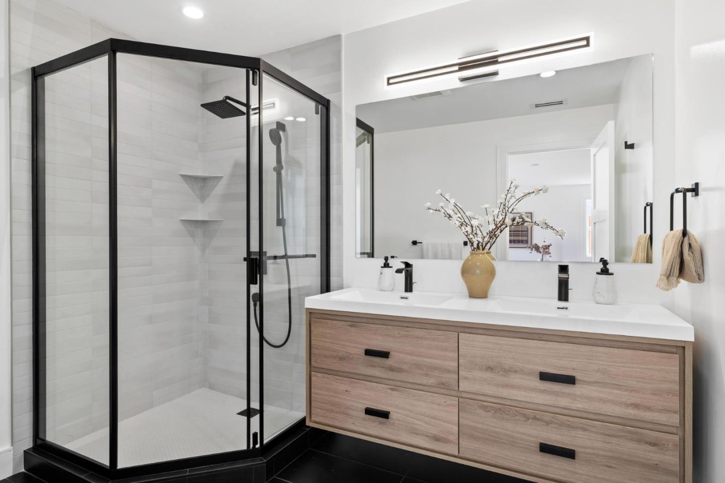 Detail Gallery Image 41 of 56 For 2277 33rd Ave, San Francisco,  CA 94116 - 4 Beds | 4 Baths