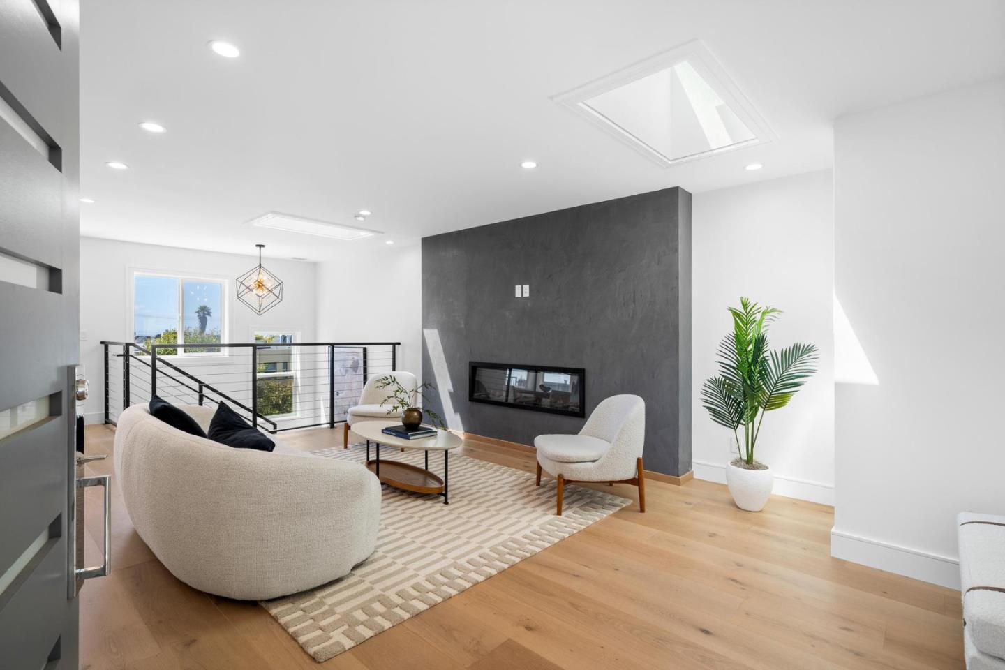 Detail Gallery Image 5 of 56 For 2277 33rd Ave, San Francisco,  CA 94116 - 4 Beds | 4 Baths