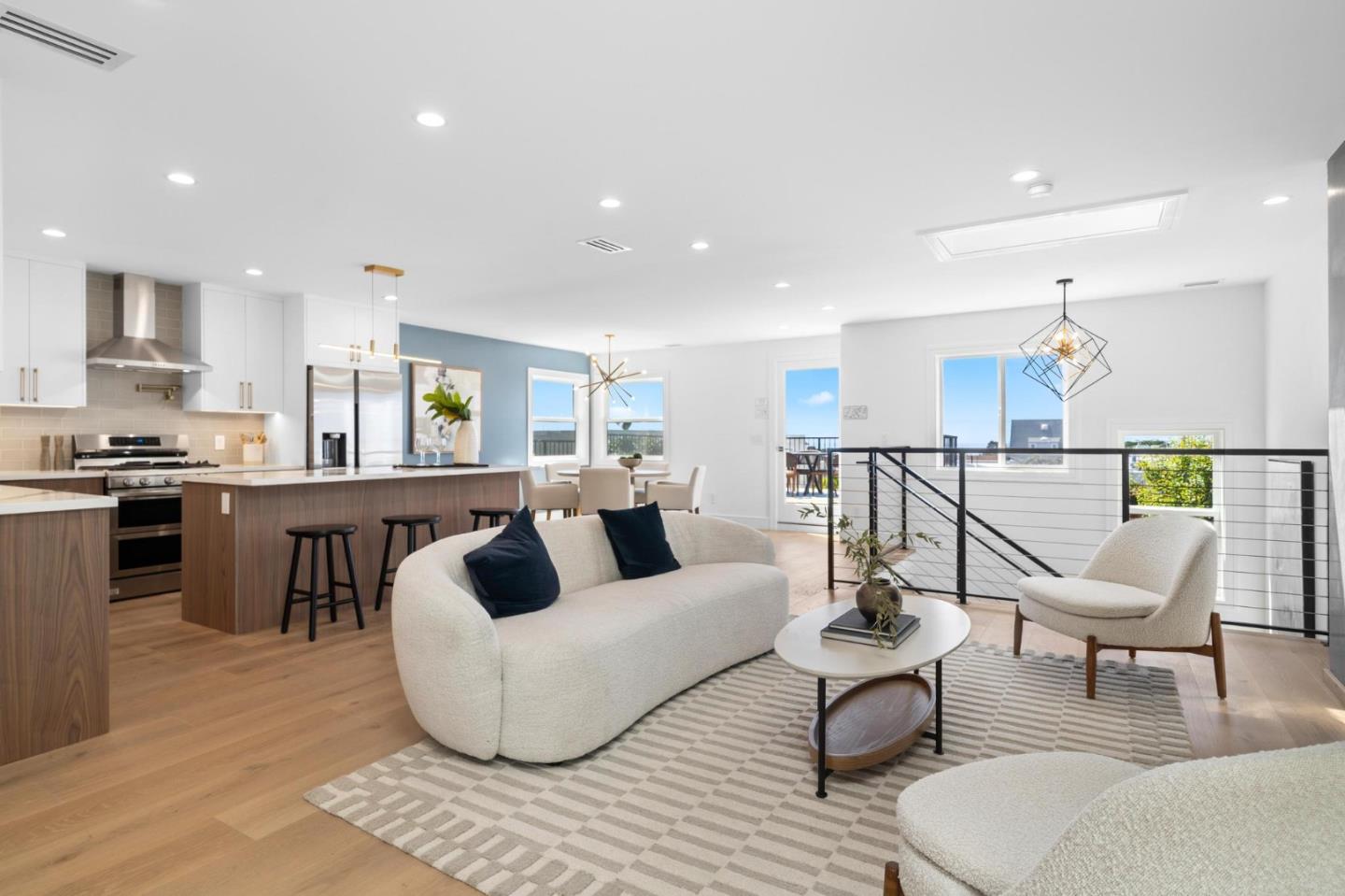 Detail Gallery Image 6 of 56 For 2277 33rd Ave, San Francisco,  CA 94116 - 4 Beds | 4 Baths