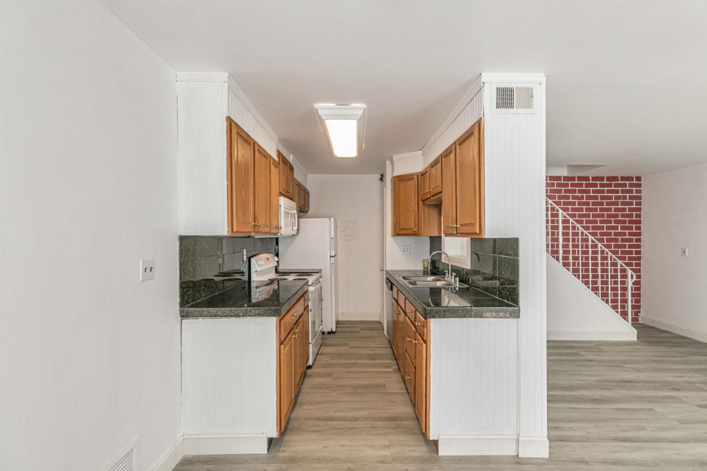 Detail Gallery Image 13 of 33 For 5503 Eagles Ln #2,  San Jose,  CA 95123 - 2 Beds | 1 Baths