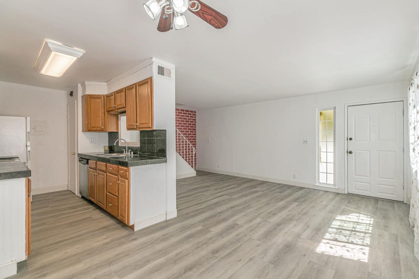 Detail Gallery Image 14 of 33 For 5503 Eagles Ln #2,  San Jose,  CA 95123 - 2 Beds | 1 Baths