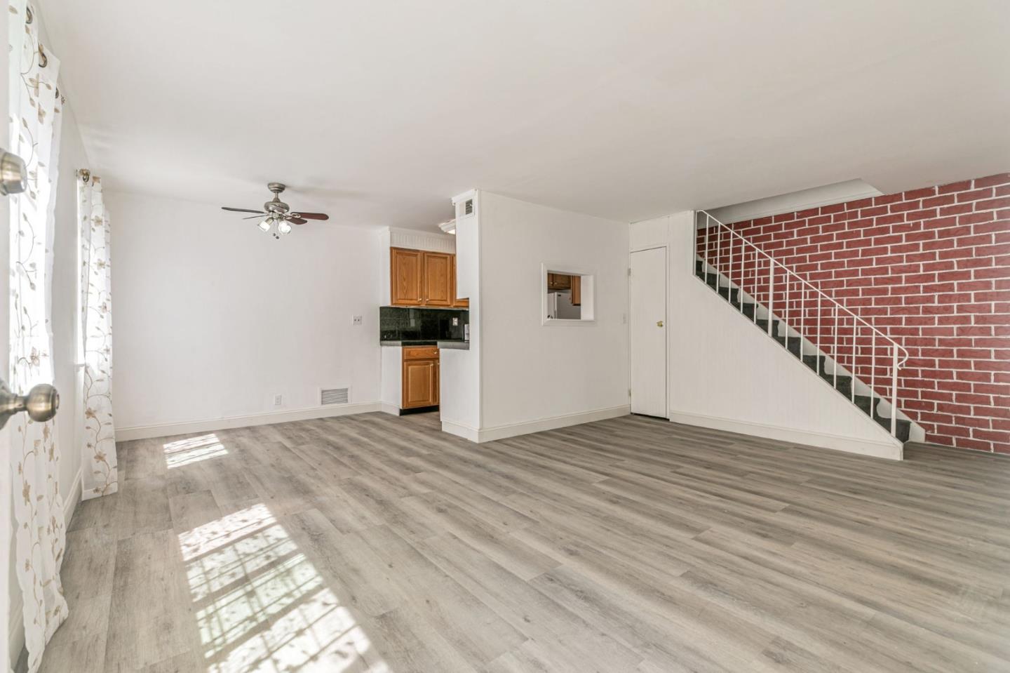 Detail Gallery Image 7 of 33 For 5503 Eagles Ln #2,  San Jose,  CA 95123 - 2 Beds | 1 Baths