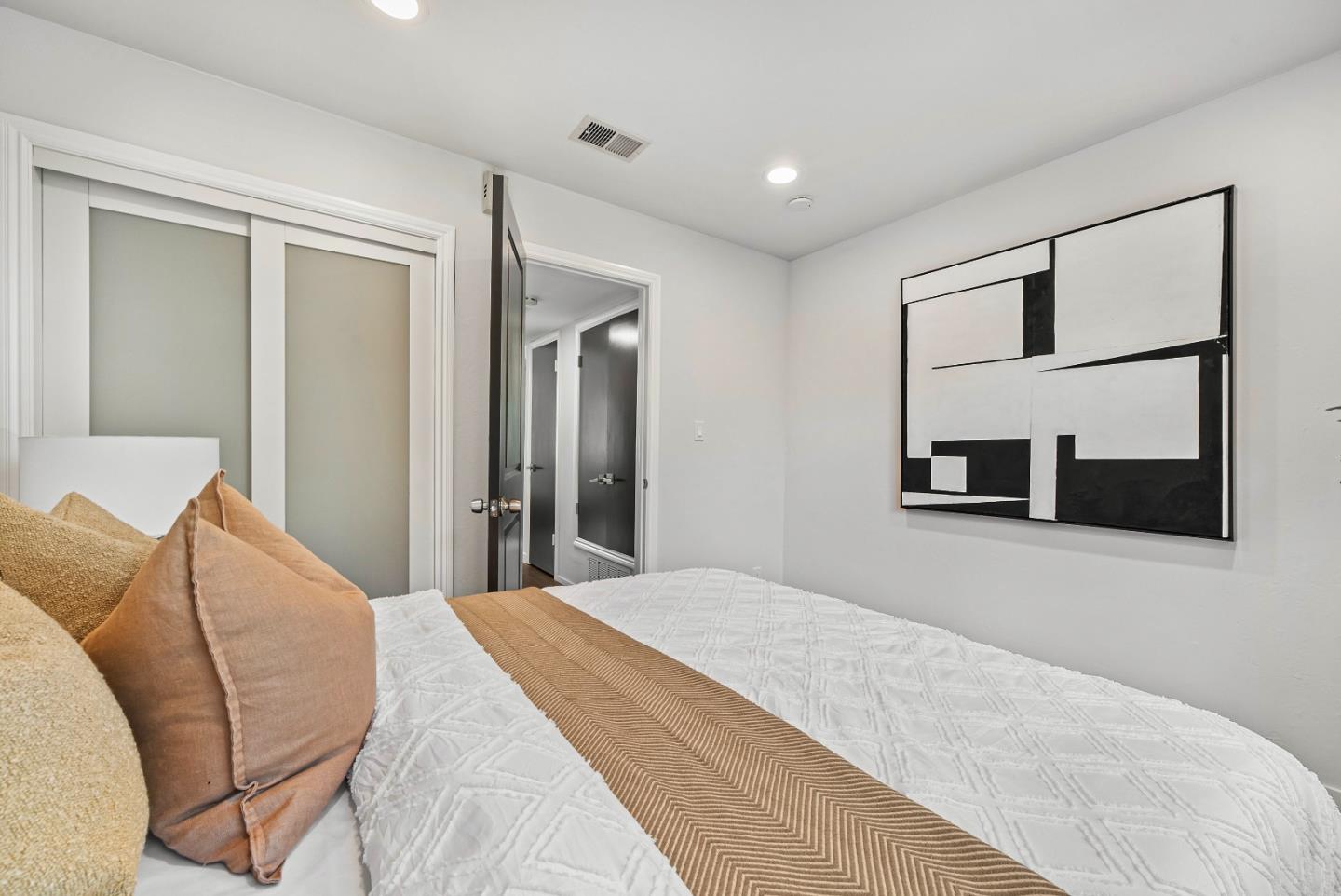 Detail Gallery Image 17 of 38 For 851 Peary Ln, Foster City,  CA 94404 - 3 Beds | 1/1 Baths