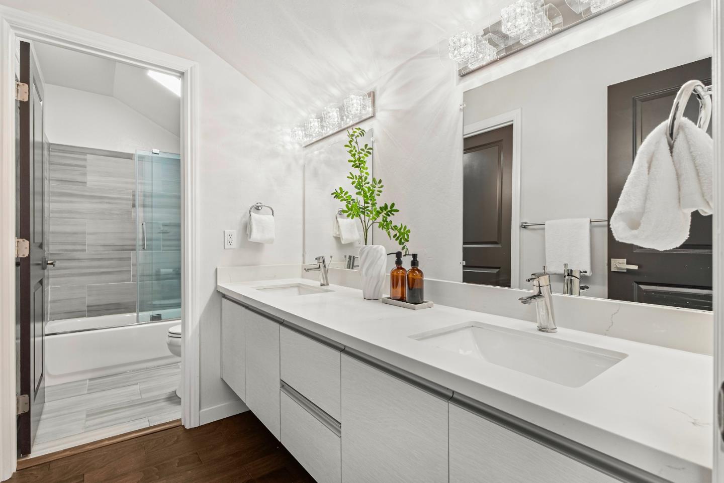 Detail Gallery Image 18 of 38 For 851 Peary Ln, Foster City,  CA 94404 - 3 Beds | 1/1 Baths