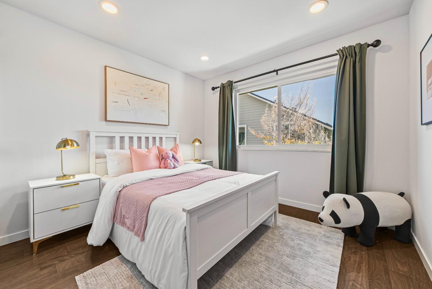 Detail Gallery Image 20 of 38 For 851 Peary Ln, Foster City,  CA 94404 - 3 Beds | 1/1 Baths