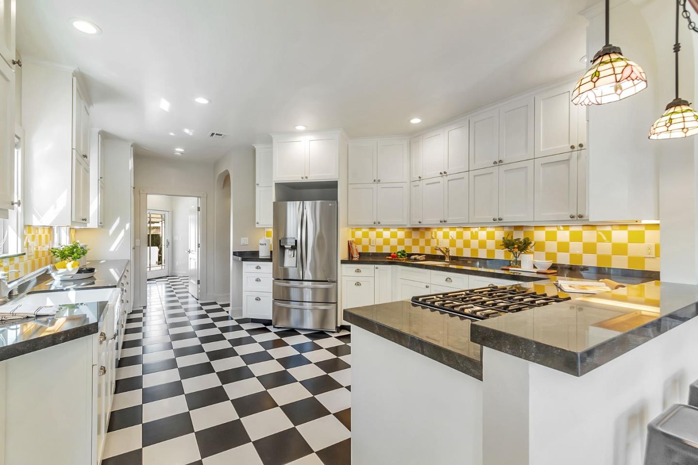 Detail Gallery Image 15 of 49 For 439 Leland Ave, San Jose,  CA 95128 - 2 Beds | 2 Baths