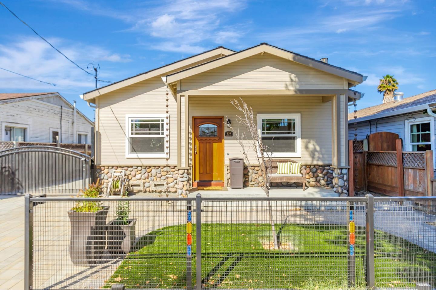 Detail Gallery Image 3 of 49 For 439 Leland Ave, San Jose,  CA 95128 - 2 Beds | 2 Baths