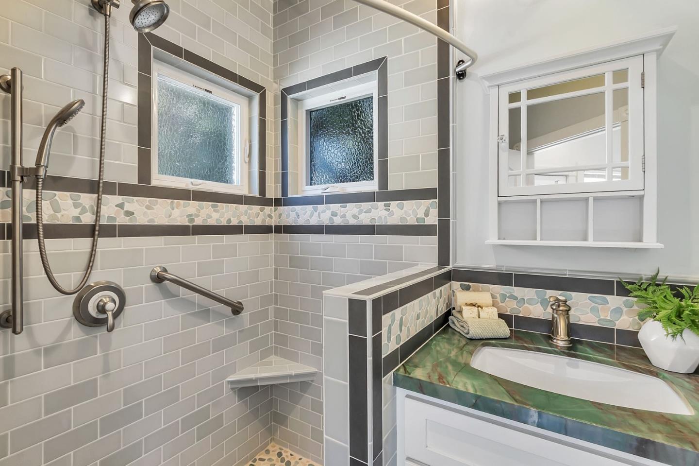 Detail Gallery Image 31 of 49 For 439 Leland Ave, San Jose,  CA 95128 - 2 Beds | 2 Baths
