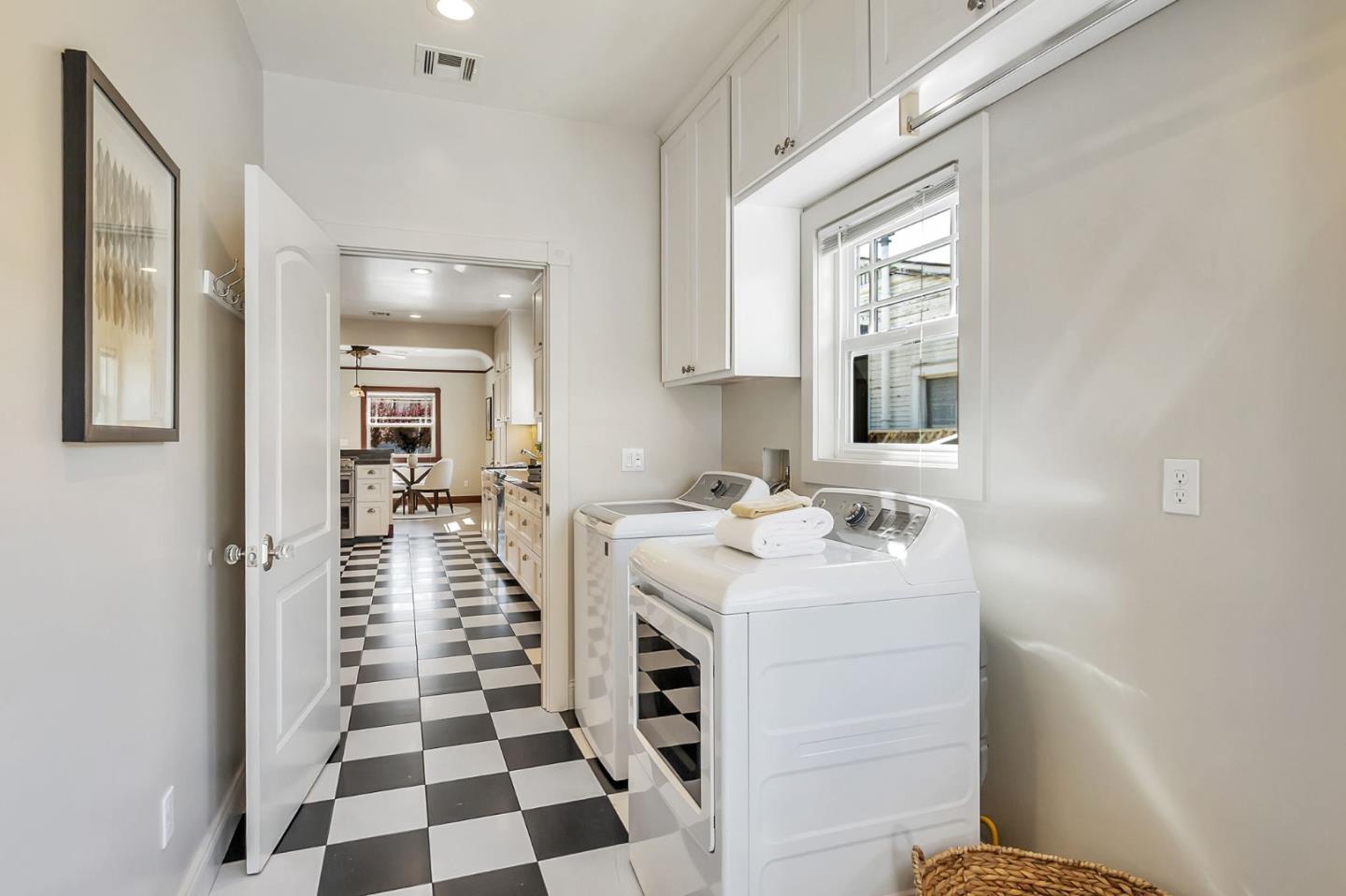 Detail Gallery Image 35 of 49 For 439 Leland Ave, San Jose,  CA 95128 - 2 Beds | 2 Baths