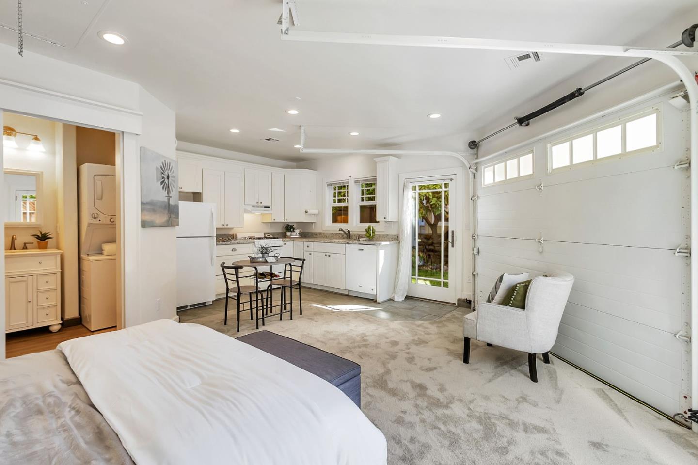 Detail Gallery Image 38 of 49 For 439 Leland Ave, San Jose,  CA 95128 - 2 Beds | 2 Baths