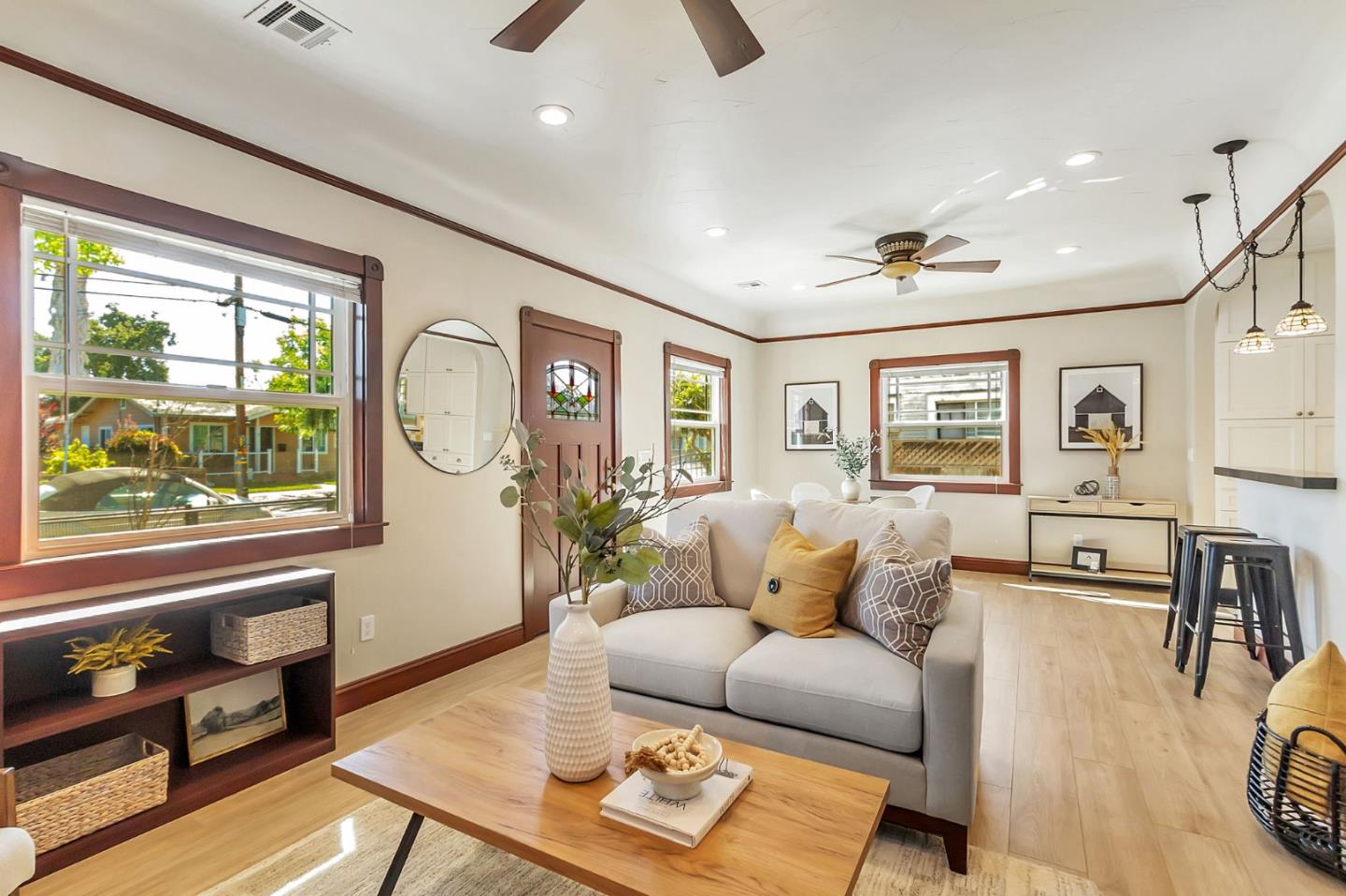 Detail Gallery Image 6 of 49 For 439 Leland Ave, San Jose,  CA 95128 - 2 Beds | 2 Baths