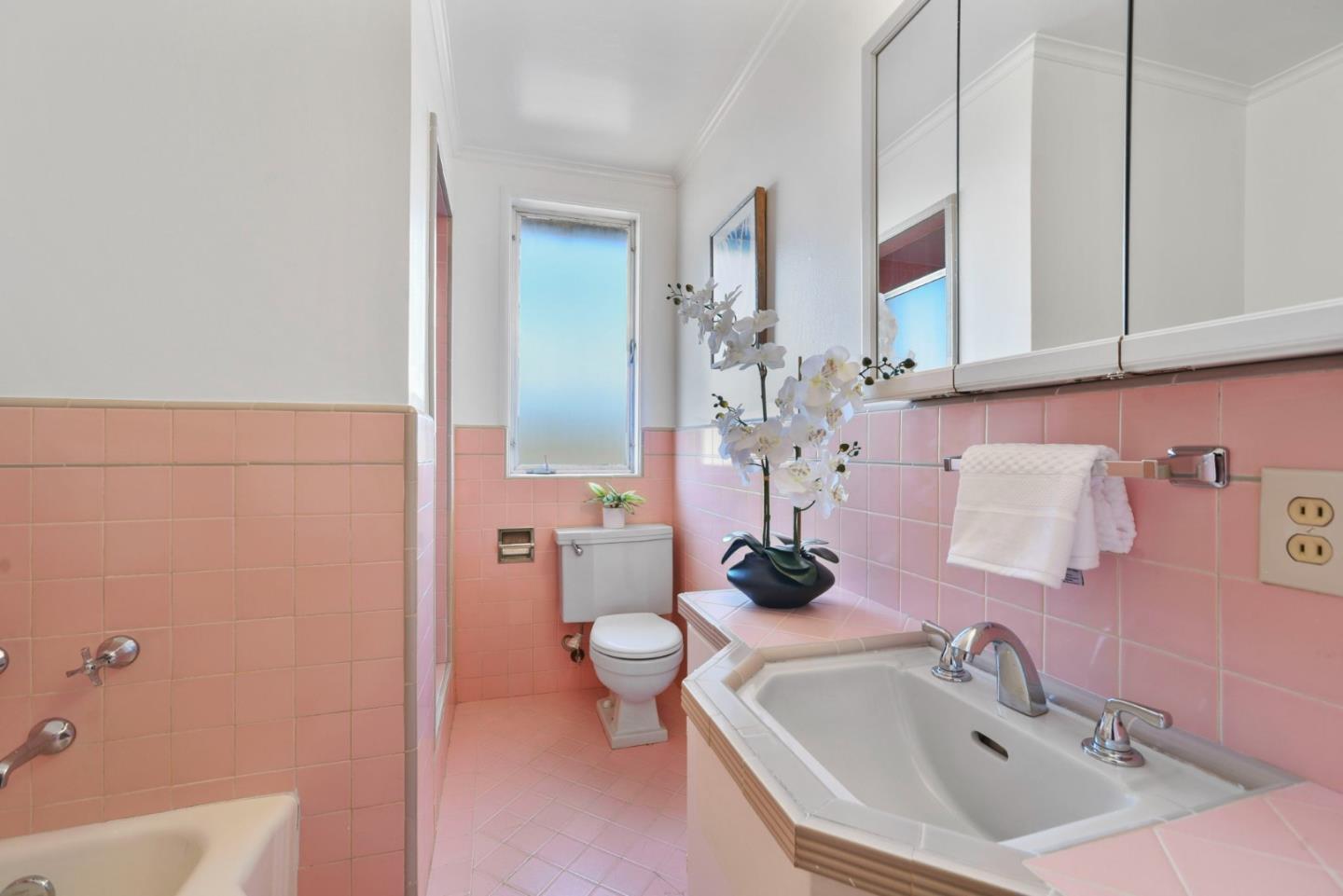Detail Gallery Image 17 of 29 For 435 Voelker Dr, San Mateo,  CA 94403 - 4 Beds | 2 Baths