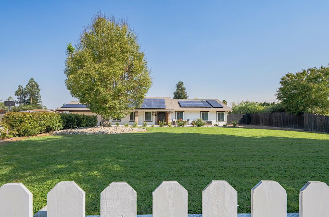 Detail Gallery Image 1 of 49 For 26891 Fonda Ave, Madera,  CA 93638 - 3 Beds | 2 Baths