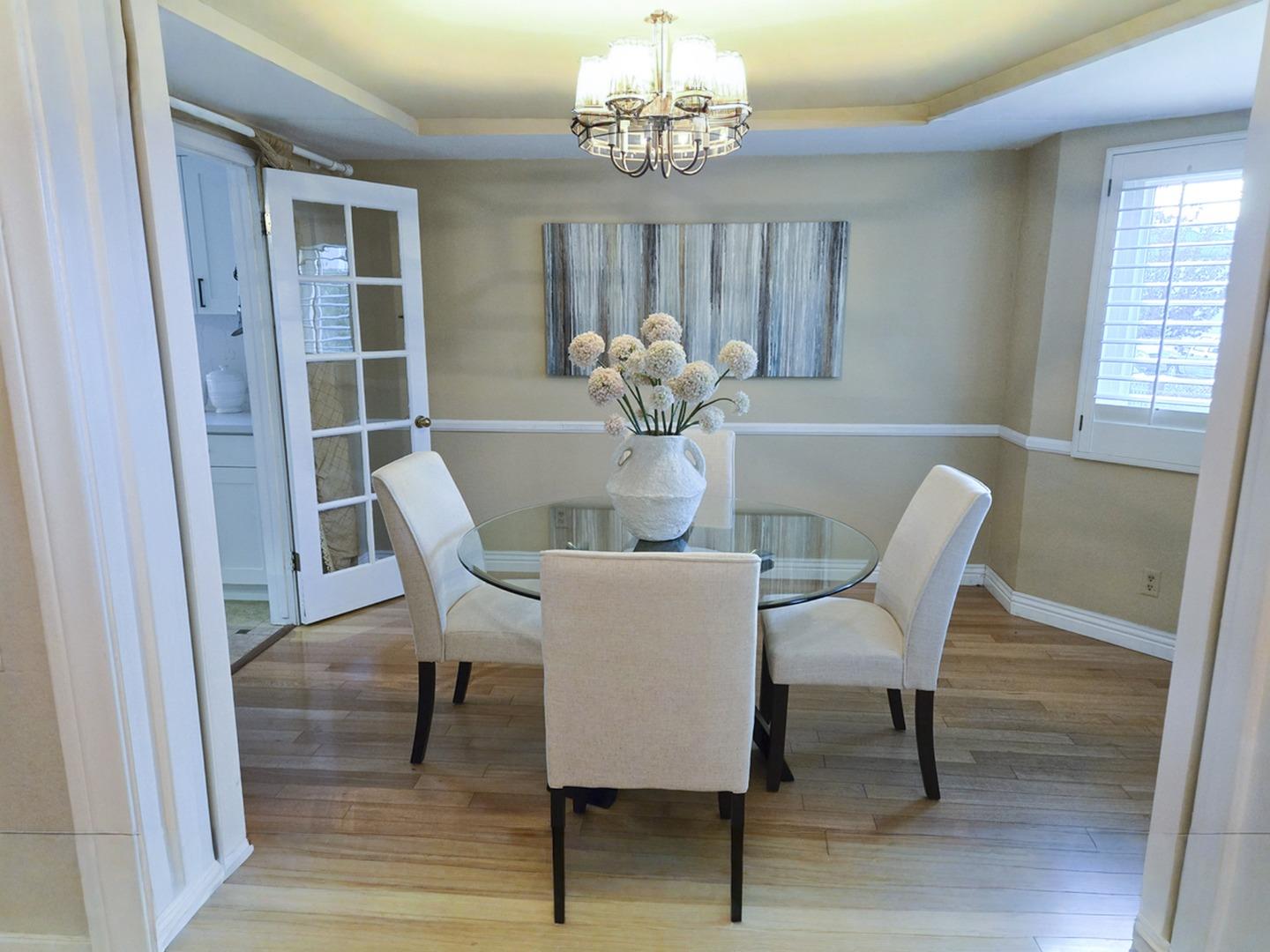 Detail Gallery Image 3 of 38 For 1812 Clark Ln a,  Redondo Beach,  CA 90278 - 4 Beds | 3 Baths
