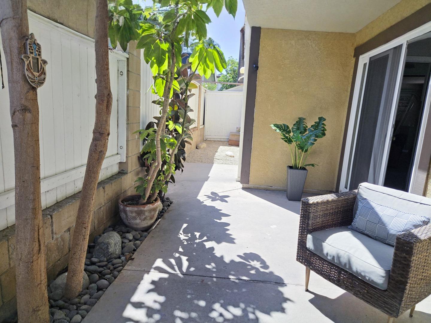 Detail Gallery Image 34 of 38 For 1812 Clark Ln a,  Redondo Beach,  CA 90278 - 4 Beds | 3 Baths