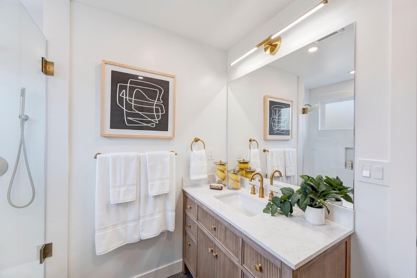 Detail Gallery Image 21 of 30 For 313 6th Ave, Menlo Park,  CA 94025 - 3 Beds | 3 Baths