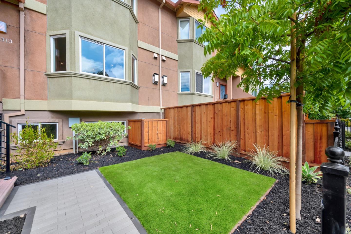 Detail Gallery Image 3 of 30 For 313 6th Ave, Menlo Park,  CA 94025 - 3 Beds | 3 Baths