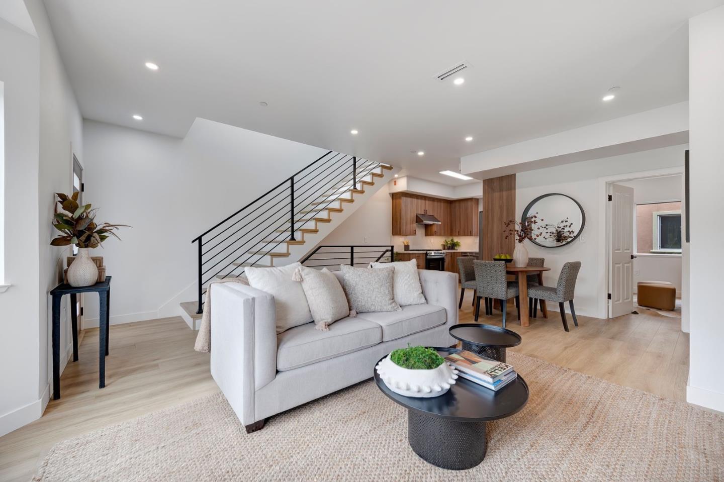 Detail Gallery Image 7 of 30 For 313 6th Ave, Menlo Park,  CA 94025 - 3 Beds | 3 Baths