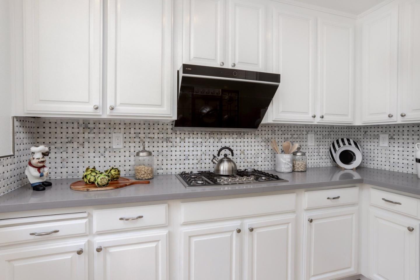 Detail Gallery Image 17 of 43 For 2038 Kington Pl, Santa Clara,  CA 95051 - 3 Beds | 3 Baths
