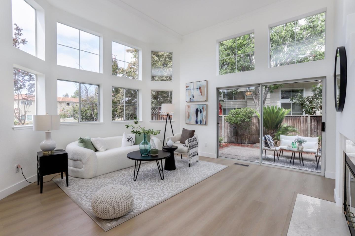 Detail Gallery Image 4 of 43 For 2038 Kington Pl, Santa Clara,  CA 95051 - 3 Beds | 3 Baths