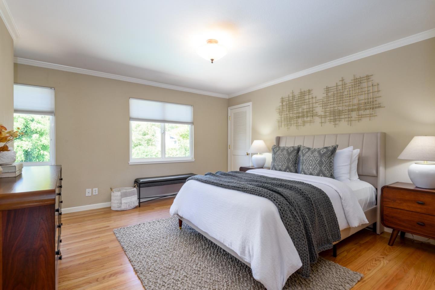 Detail Gallery Image 12 of 26 For 3694 Country Club Dr, Redwood City,  CA 94061 - 3 Beds | 2/1 Baths