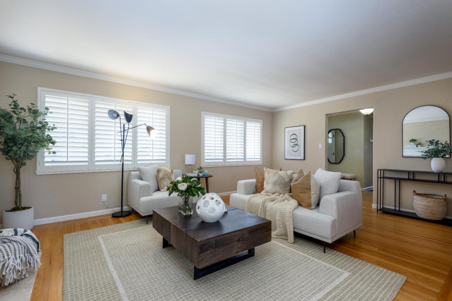 Detail Gallery Image 5 of 26 For 3694 Country Club Dr, Redwood City,  CA 94061 - 3 Beds | 2/1 Baths