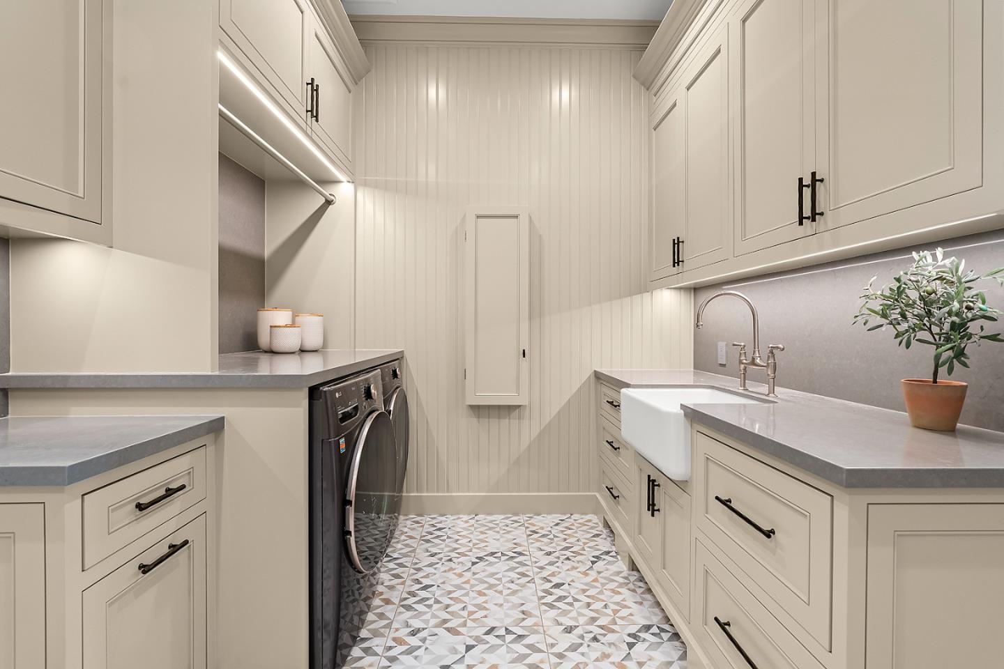Detail Gallery Image 43 of 70 For 14966 Sobey Rd, Saratoga,  CA 95070 - 5 Beds | 5/2 Baths