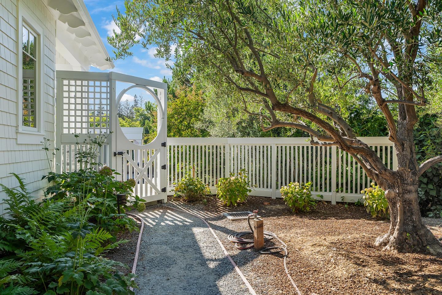 Detail Gallery Image 55 of 70 For 14966 Sobey Rd, Saratoga,  CA 95070 - 5 Beds | 5/2 Baths
