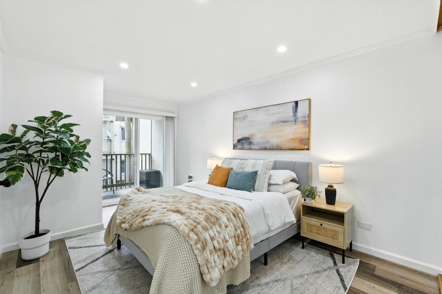 Detail Gallery Image 15 of 39 For 373 Half Moon Ln #108,  Daly City,  CA 94015 - 2 Beds | 1 Baths