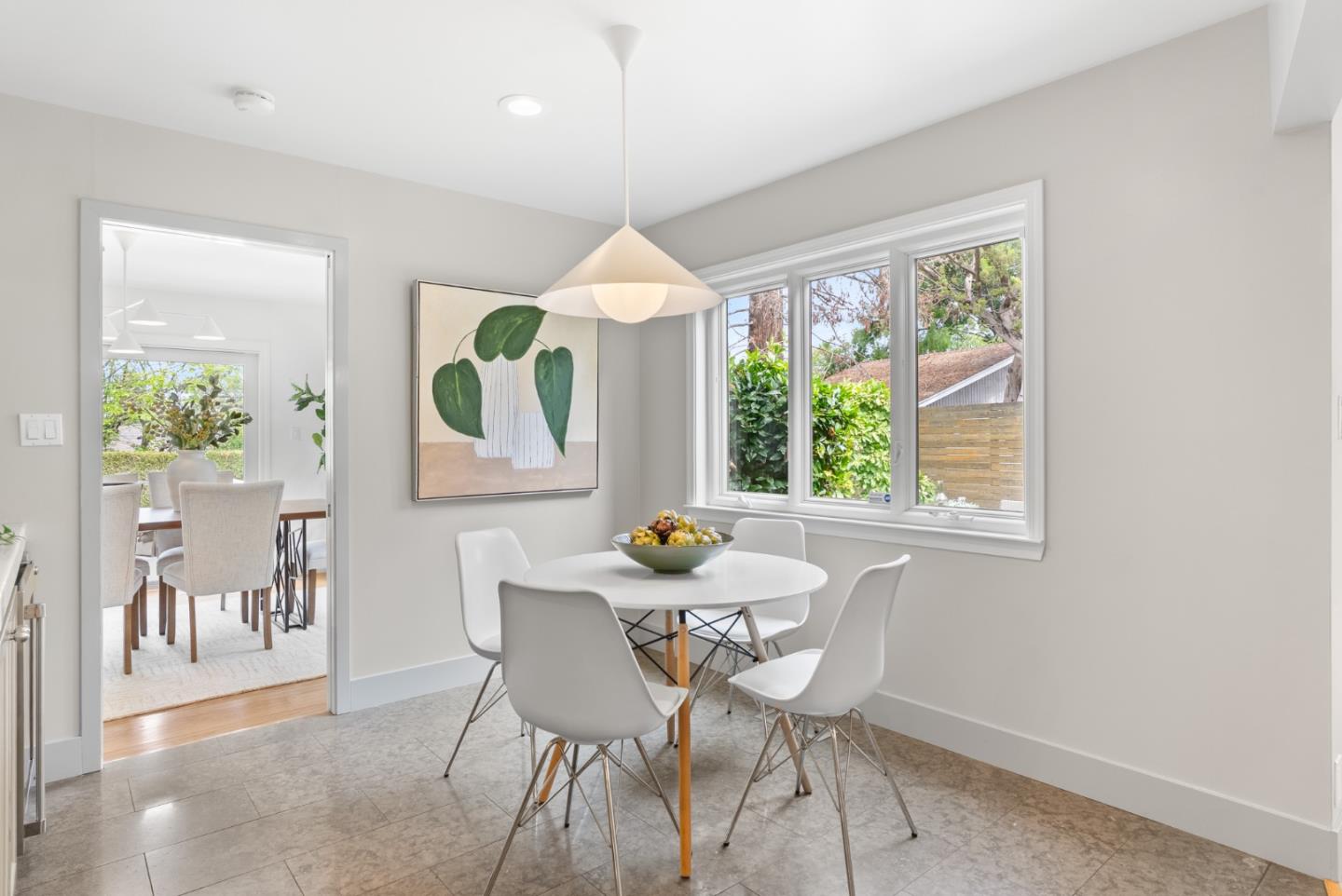 Detail Gallery Image 11 of 35 For 730 Monte Rosa Dr, Menlo Park,  CA 94025 - 4 Beds | 2/1 Baths