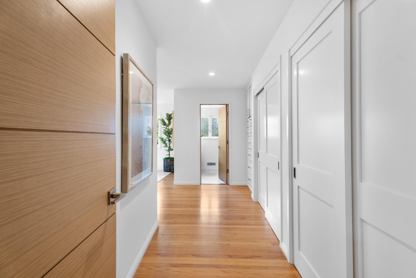 Detail Gallery Image 12 of 35 For 730 Monte Rosa Dr, Menlo Park,  CA 94025 - 4 Beds | 2/1 Baths