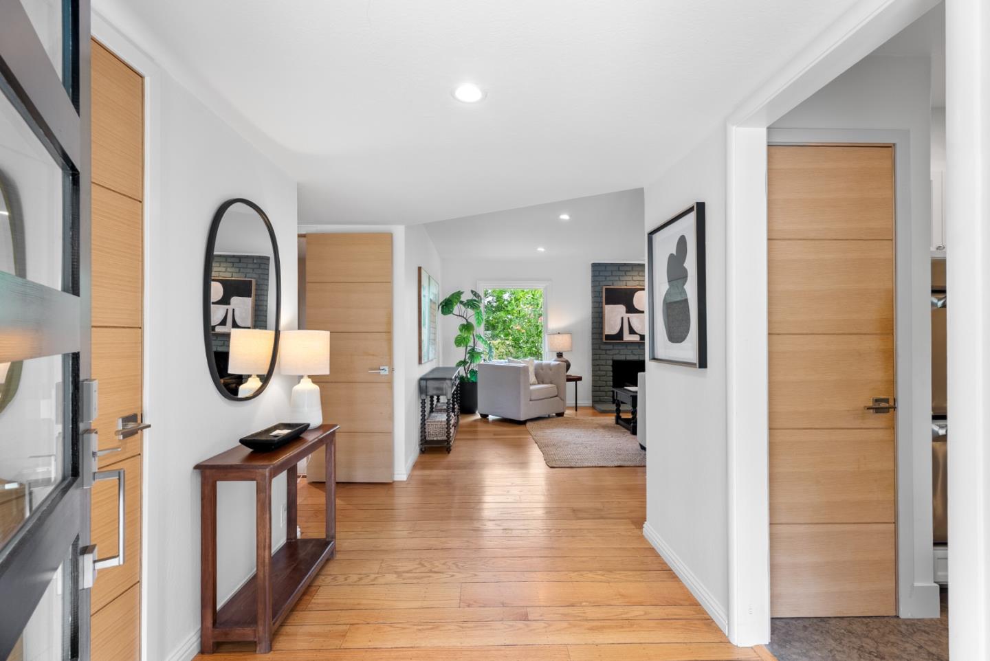 Detail Gallery Image 3 of 35 For 730 Monte Rosa Dr, Menlo Park,  CA 94025 - 4 Beds | 2/1 Baths