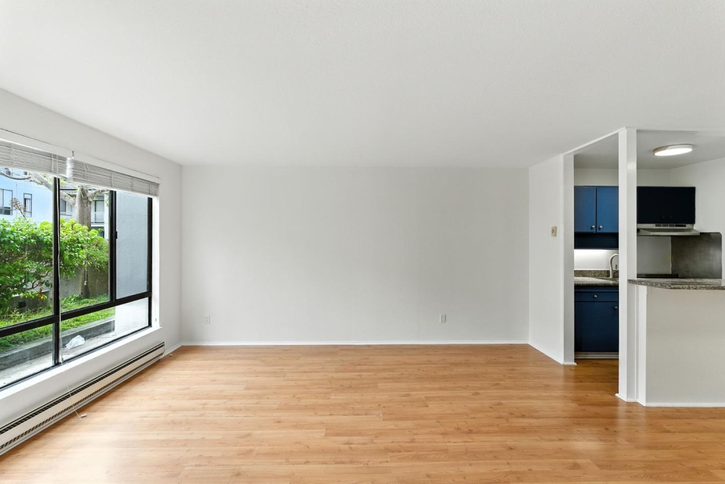 Detail Gallery Image 3 of 14 For 8 Admiral Dr #239,  Emeryville,  CA 94608 - 0 Beds | 1 Baths