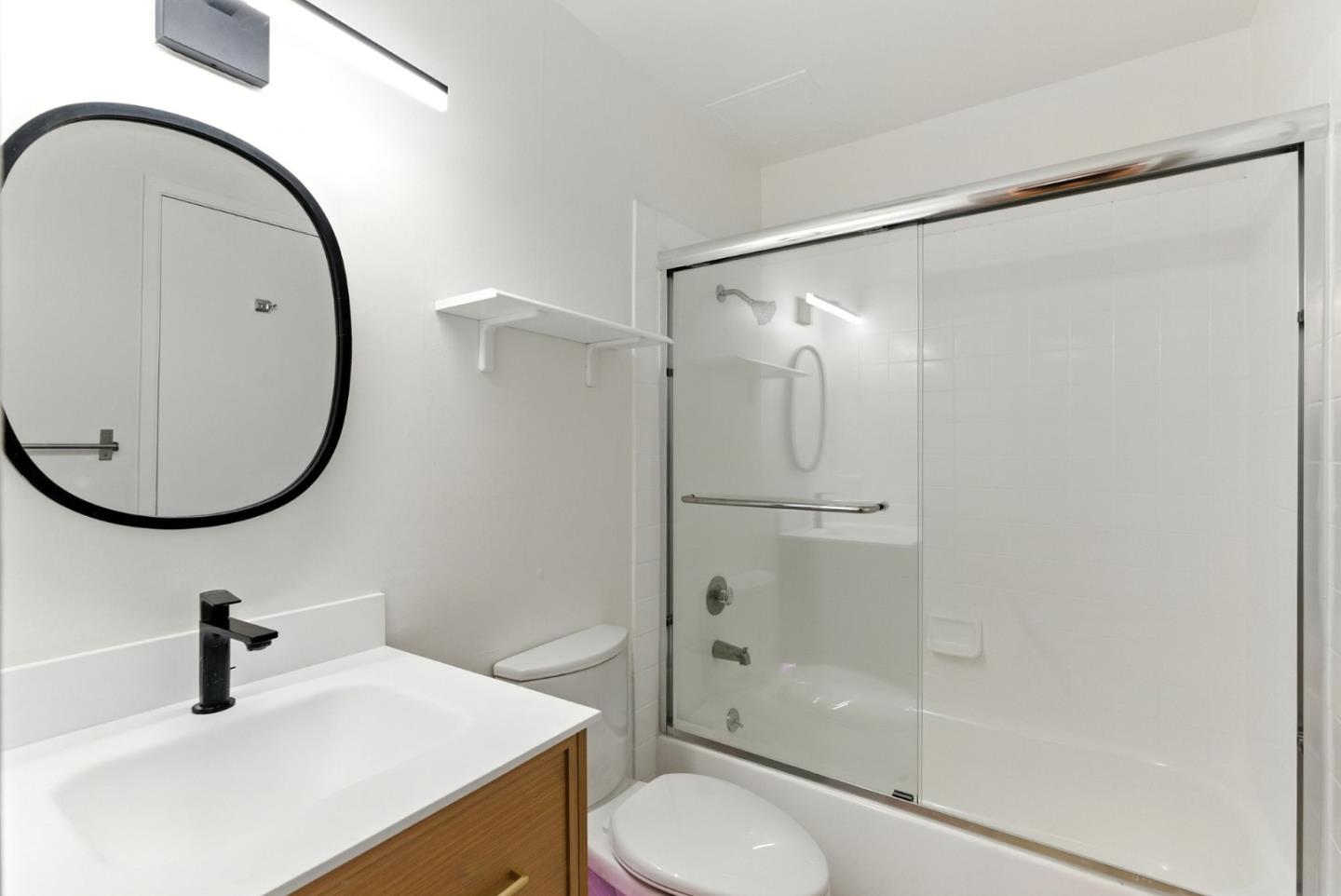 Detail Gallery Image 8 of 14 For 8 Admiral Dr #239,  Emeryville,  CA 94608 - 0 Beds | 1 Baths