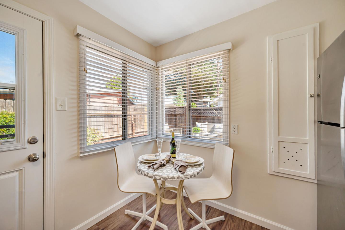 Detail Gallery Image 18 of 32 For 508 Wessex Way, Belmont,  CA 94002 - – Beds | – Baths