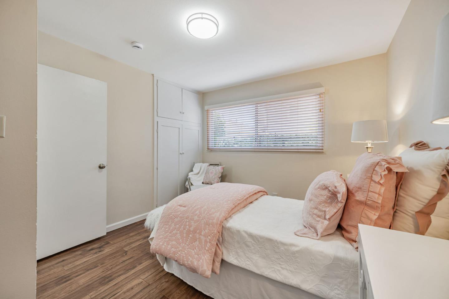 Detail Gallery Image 23 of 32 For 508 Wessex Way, Belmont,  CA 94002 - – Beds | – Baths