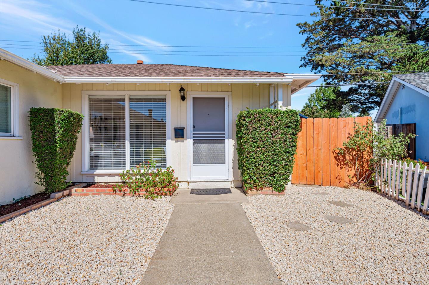Detail Gallery Image 6 of 32 For 508 Wessex Way, Belmont,  CA 94002 - – Beds | – Baths