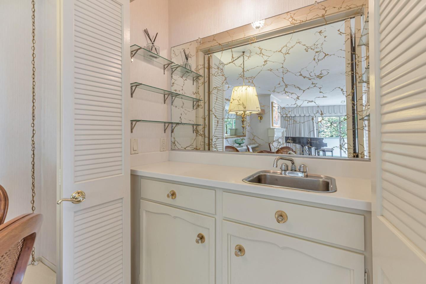 Detail Gallery Image 10 of 47 For 59 Skyline Crest Dr, Monterey,  CA 93940 - 3 Beds | 3 Baths