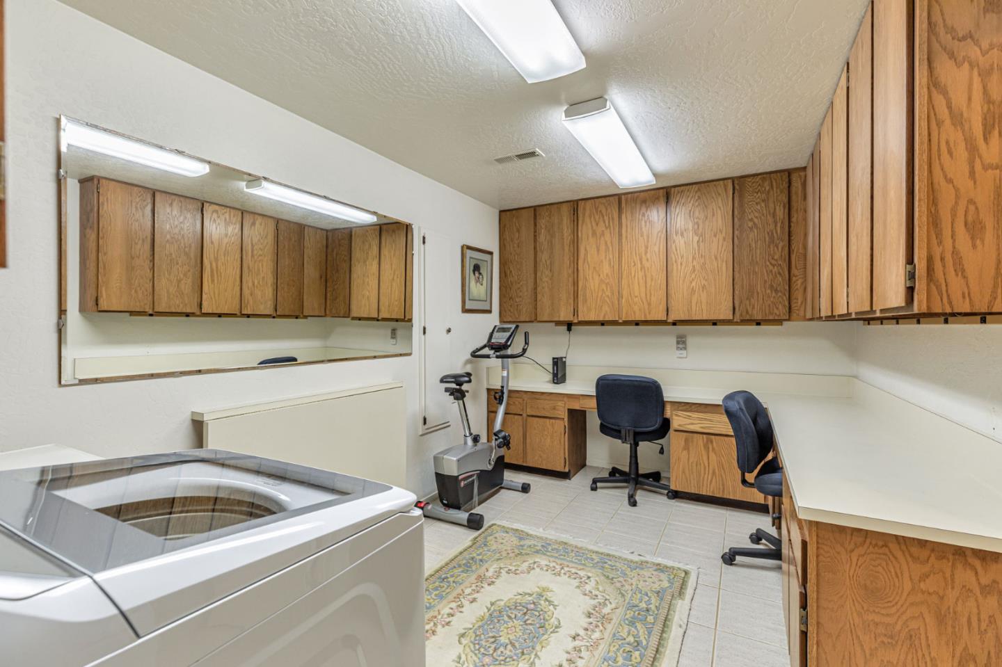Detail Gallery Image 24 of 47 For 59 Skyline Crest Dr, Monterey,  CA 93940 - 3 Beds | 3 Baths