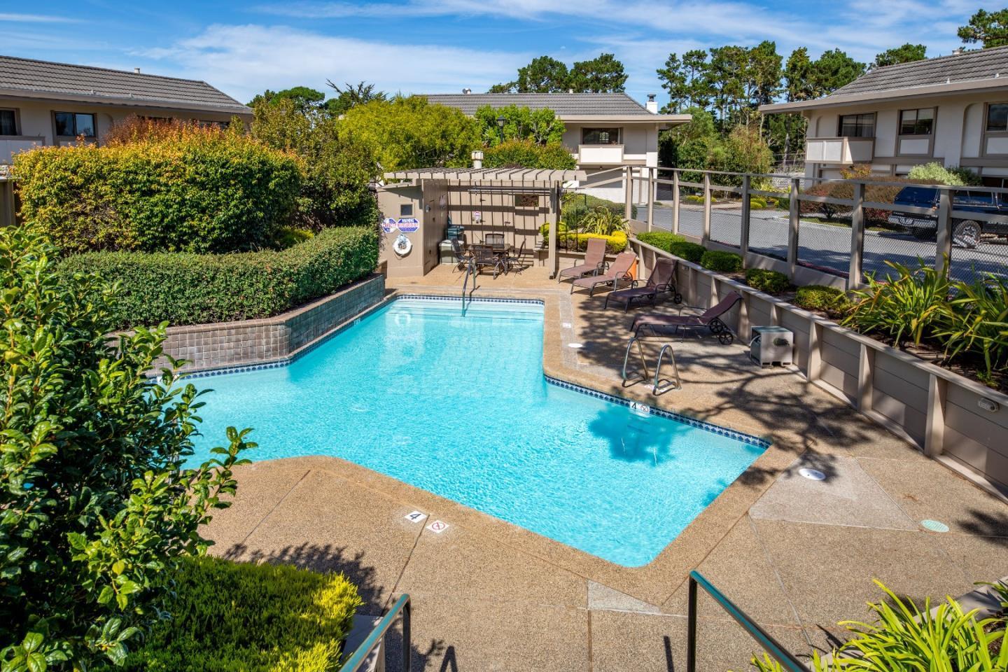 Detail Gallery Image 30 of 47 For 59 Skyline Crest Dr, Monterey,  CA 93940 - 3 Beds | 3 Baths