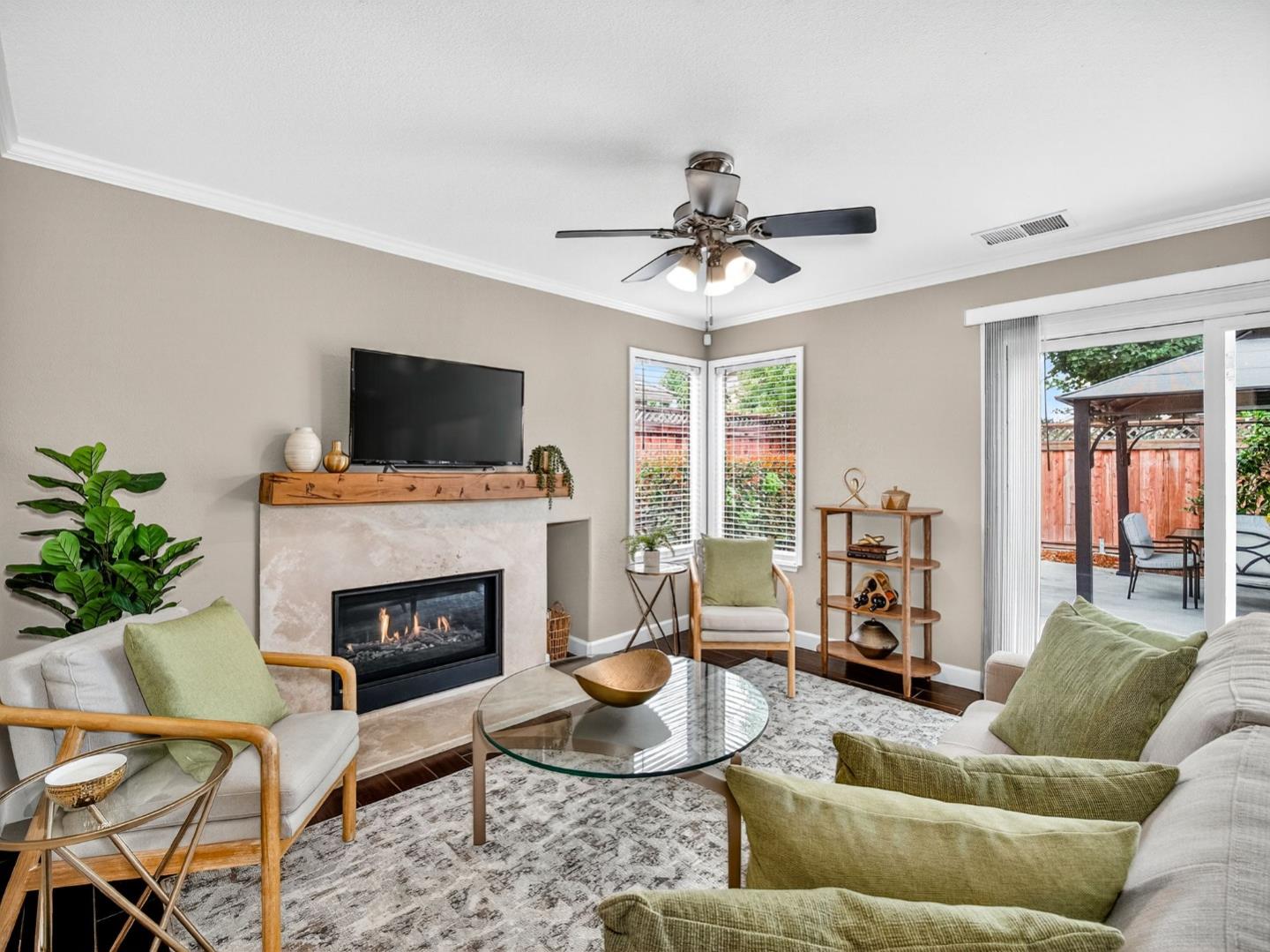 Detail Gallery Image 10 of 50 For 1473 Pheasant Dr, Gilroy,  CA 95020 - 4 Beds | 3 Baths