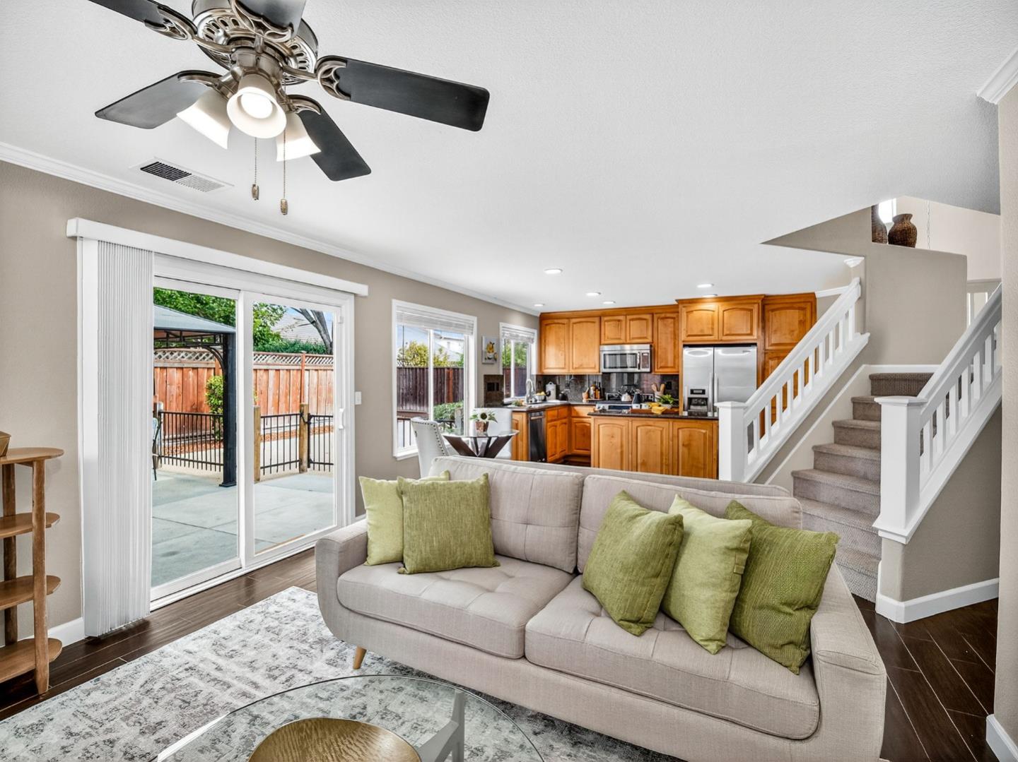 Detail Gallery Image 12 of 50 For 1473 Pheasant Dr, Gilroy,  CA 95020 - 4 Beds | 3 Baths