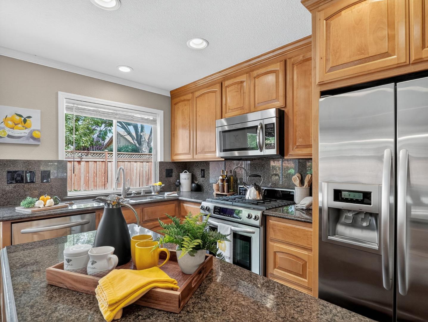 Detail Gallery Image 5 of 50 For 1473 Pheasant Dr, Gilroy,  CA 95020 - 4 Beds | 3 Baths