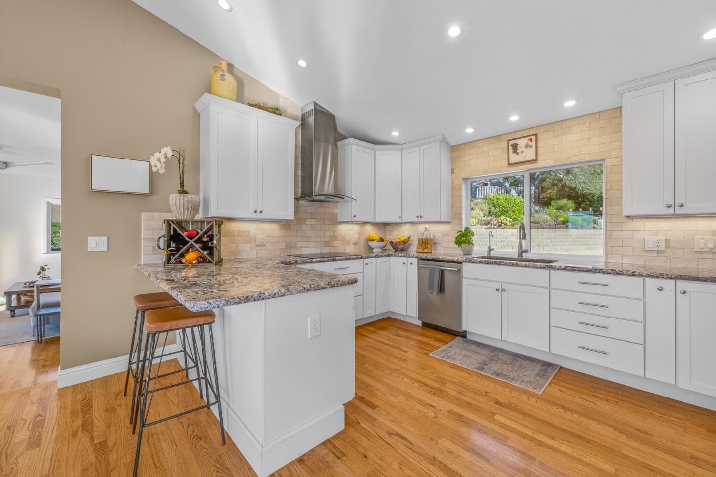 Detail Gallery Image 13 of 41 For 225 San Benancio Rd, Salinas,  CA 93908 - 3 Beds | 2 Baths
